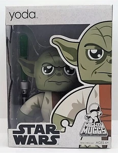 Star Wars Mighty Muggs Yoda Vinyl Figure - SW8 - Picture 1 of 3