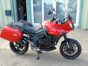 Triumph Tiger Sport 1050 Only 8200 Miles * UK Delivery * - Picture 1 of 12
