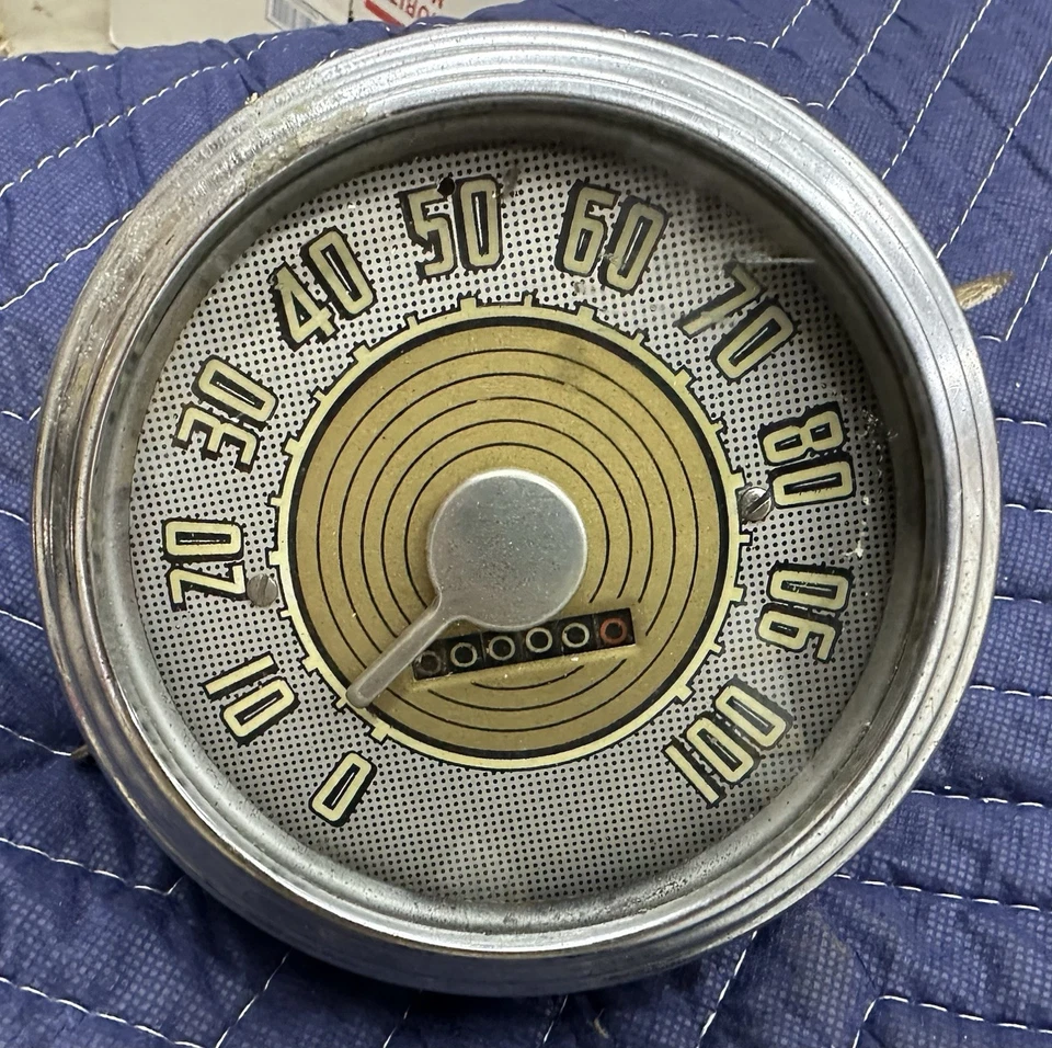 Velocímetro Ford Super Deluxe 1947 1948 original vintage 47 48 sin millas cero antiguo Foto 1 de 4