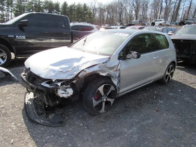 2016 GTI RIGHT HEADLAMP Foto 1 de 4