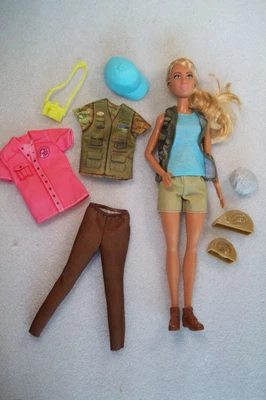 Barbie PALEONTOLOGIST Career Doll You Can Be Anything FJB12 2017 Extras - Image 1 of 4