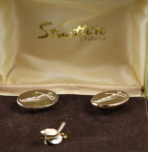 Lovely Quality Stratton Gents Gold Tone Golfer Cufflinks & Tie Pin Boxed - Picture 1 of 6