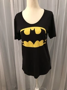 "Batman Logo" Junior Black With Gray Cape on back Knit Top yellow logo Sz Small - Picture 1 of 10
