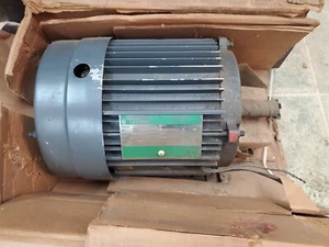Lincoln AC Motor TEFC #T3493 575V 3 HP 3500 RPM Frame 182T (CONEX1) - Picture 1 of 6