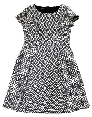 Vestido Talbots 12 Negro Espiga Manga Corta Tejido Columpio Cuello Redondo Forrado Usado en Excelente Condición Foto 1 de 4