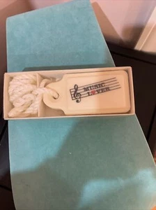 VINTAGE KATHERINE GRAY FRENCH -MILLED SOAP ON A ROPE "MUSIC LOVER"  4 OZ. NIB - Picture 1 of 9