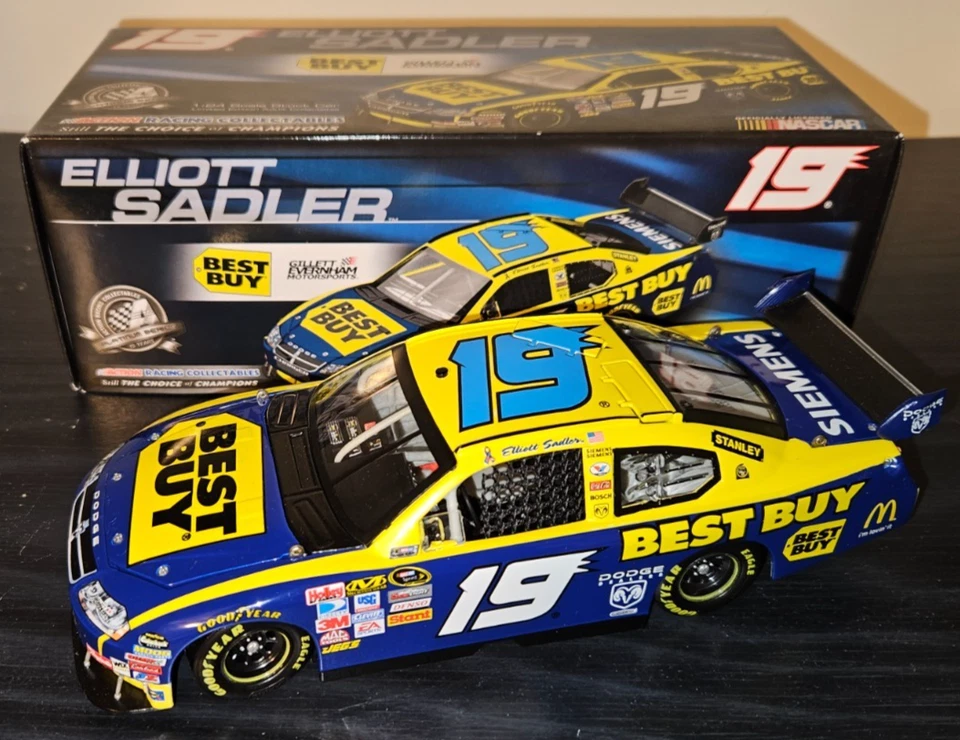 Dodge Charger 2008 Action 1/24 Elliott Sadler #19 Best Buy cuna #186/1824 muy buen estado Foto 1 de 1