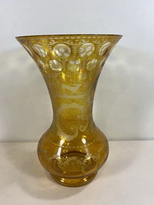 Bohemian Amber to Clear Cut 12" Vase with Deer/Stag and Castles - Picture 1 of 8