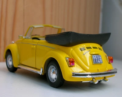 VW Volkswagen Maggiolino 1302 cabriolet 1/43  giallo maggiolone beetle - Immagine 1 di 4
