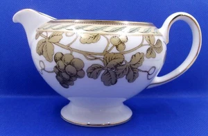 Wedgwood Golden Bird Creamer Jug 8.5cm tall. - Picture 1 of 6