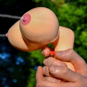 Boobie Squirt Gun 10 oz Water Gun Fun Bachelor Fun Novelty Pool Party Gag Gift - Picture 1 of 5
