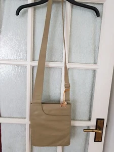 Radley Leather Small Crossbody Messenger Bag in beige EXCELLENT - Picture 1 of 14