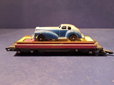 American Flyer No. 715 Car Transport with BLUE & SILVER Car (MANOIL 707 ) USED - Image 1 of 4