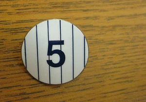 The New York Yankees Retired #5 Joe DiMaggio Baseball Pin NYY NY - Picture 1 of 1