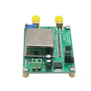 Adjustable OCXO 10MHz Frequency Reference with Multiple Outputs Options - Bild 1 von 9