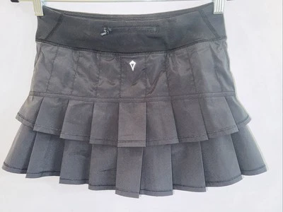 Iviva By Lululemon Sz 14 Girls Black Skort With Layered Back Pleates  - Image 1 of 4