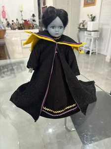 Bradley’s Madame Alexander Disney's Sleeping Beauty 12” Doll W Stand limited Edi - Picture 1 of 8