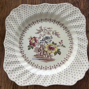 Royal Doulton Grantham Square Fluted Plate Floral Design D 5477 Browns Vintage - Picture 1 of 6