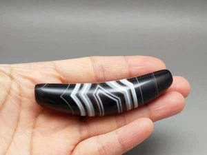 A Bow Shaped Natural Banded Agate Eye Bead/Amulet - Chung Dzi #HB-028 - Picture 1 of 7
