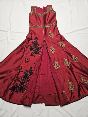 Indian Pakistani Long Gown - Image 1 of 4
