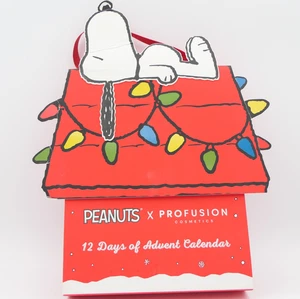 Peanuts x Profusion 12 Days of Advent Calendar Holiday Beauty & Make up Set - Picture 1 of 3