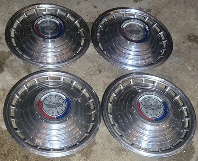 Juego de 4 tapacubos cromados de 14" Ford Galaxie 500 1963 vintage OEM cubiertas de rueda completas Foto 1 de 4