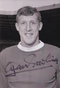 ALAN GOWLING HAND SIGNED 6X4 PHOTO MANCHESTER UNITED FOOTBALL AUTOGRAPH 8 - Picture 1 of 1