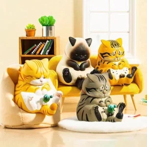 Lindo aturdimiento gato tigre panda caja ciega arte juguete figura muñeca - 1 pieza o juego - Imagen 1 de 19