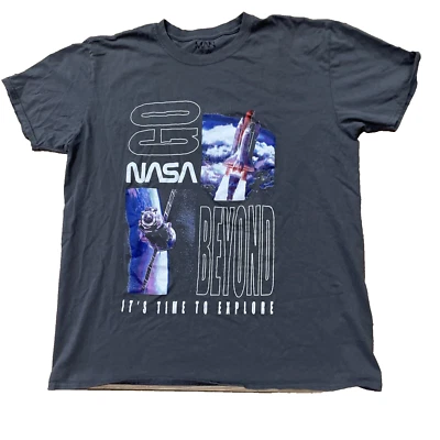 BOOHOO T 恤男式 M Nasa GO Beyond 男式 M 灰色航天飞机图形太空 T 恤 M — 第 1/4 张图片