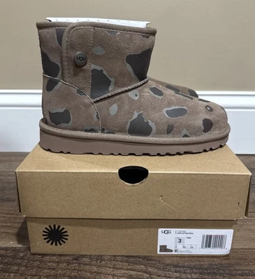 NIB Kids UGG Size 3 Jona Appaloosa Boot Classic Mini CRBO Caribou - Image 1 of 4
