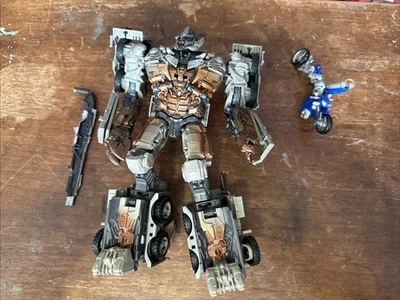 Studio Series Dotm Megatron Casi Completo Y Studio Series Chromia!! Foto 1 de 3