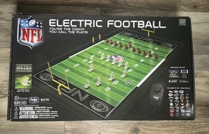 2017 Tudor Games #9072 NFL Electric Football Game Field - NEW ALL SEALED BAGS!!! - Picture 1 of 20