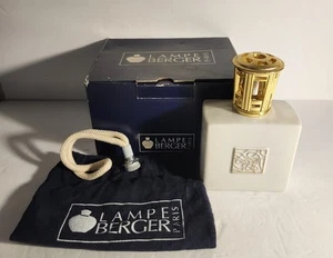 Vintage Lampe Berger Paris- White Porcelain Catayltic/Fragrance - Picture 1 of 5