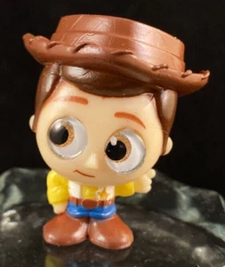 Disney Doorables - Woody - Toy Story - Series 4 - Common - Picture 1 of 5
