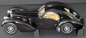 Gateway AUTOArt 1/18 Bugatti 57SC Atlantic 1938 Nero Con Ruote Disco #70941 - Foto 1 di 18