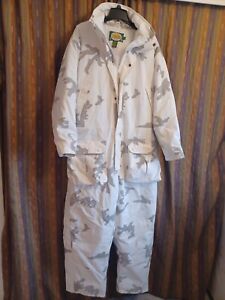 Cabela's Snow suit White camo XL 2 PC. Used Once!