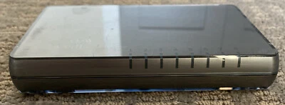 3Com  (3CFSU08) 8-Ports External Switch - Image 1 of 4