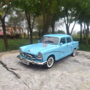 1:18 Shanghai SH760 1964 Auto d'epoca modello pressofuso colore blu - Foto 1 di 11