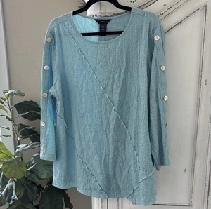 Ali Miles Blouse Size 1X Light Blue Textured Lightweight Artsy Buttons Lagenlook - Picture 1 of 7