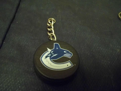 2015-2016 Vancouver Canucks Plastic Puck Keychain - ONLY ONE ON EBAY Cover