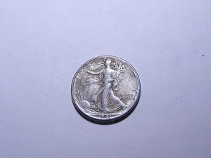 1941   Walking Liberty half - Picture 1 of 4