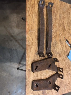 CHRYSLER NEW YORKER NEWPORT PARACHOQUES DELANTERO SOPORTES 65 1965 OEM Foto 1 de 4