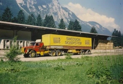 Tekno 82731 Scania Vabis L 110 Trattore 6X4 & Semi-Plateau Telonato - Immagine 1 di 4