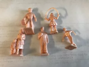 Bachmann Figures O Scale 5 Pieces Unpainted - Picture 1 of 4