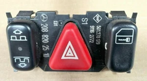 Interruptor de advertencia de peligro Mercedes W208 CLK Cabriolet (2000) A2088202510 - Imagen 1 de 1