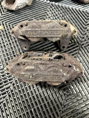 Par de pinzas de freno delanteras de cuatro potes Subaru Impreza Wrx 1993-2007 Foto 1 de 4