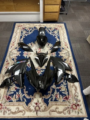 Kawasaki Ninja H2 2016 carenados OEM Foto 1 de 2