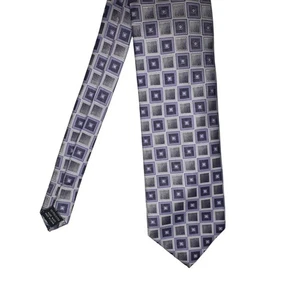 Corbata Alexander Julian Colores Seda Geométrica Púrpura y Plata - Imagen 1 de 8