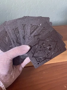 Geniales tarjetas de póquer negras impermeables de papel de aluminio negro y dorado - Imagen 1 de 6
