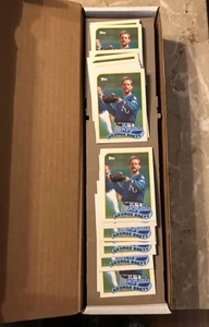 1989 George Brett Topps Baseball Card #200 - 800 Card Lot - Picture 1 of 3